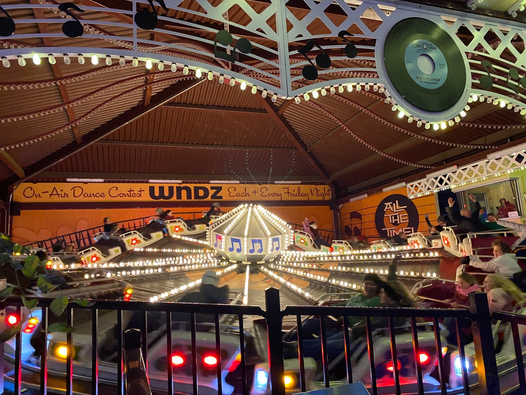 This is the Rock n Roller whirling table ride using centrifugal force on the riders.