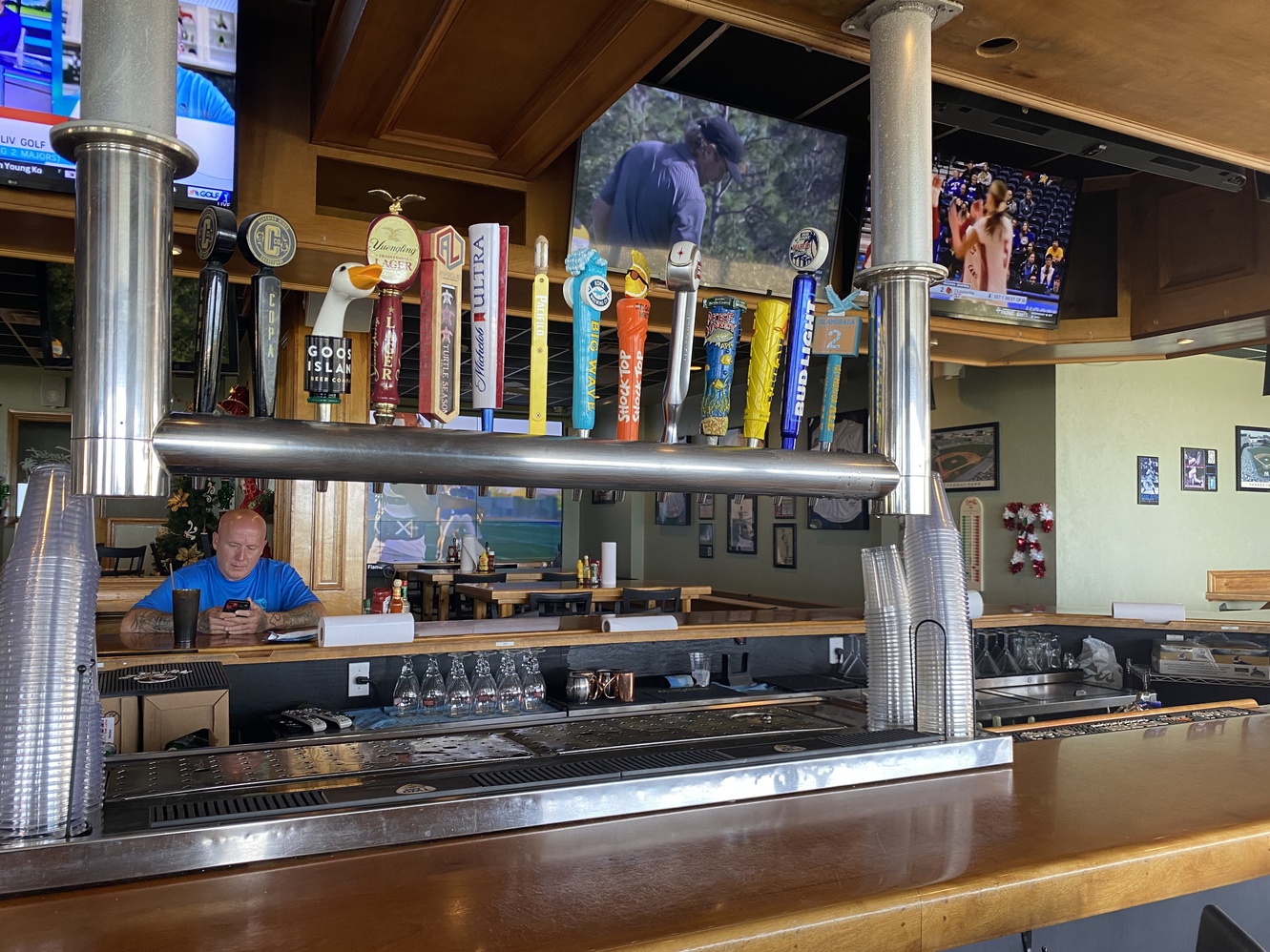 A lot of different beers are on tap at the Sunset Grille on
      Marco Island.