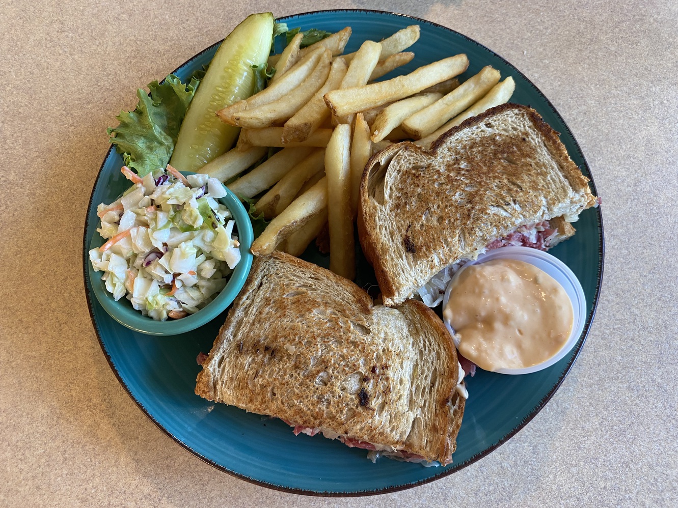 The Rueben sandwich was deli-delicious.